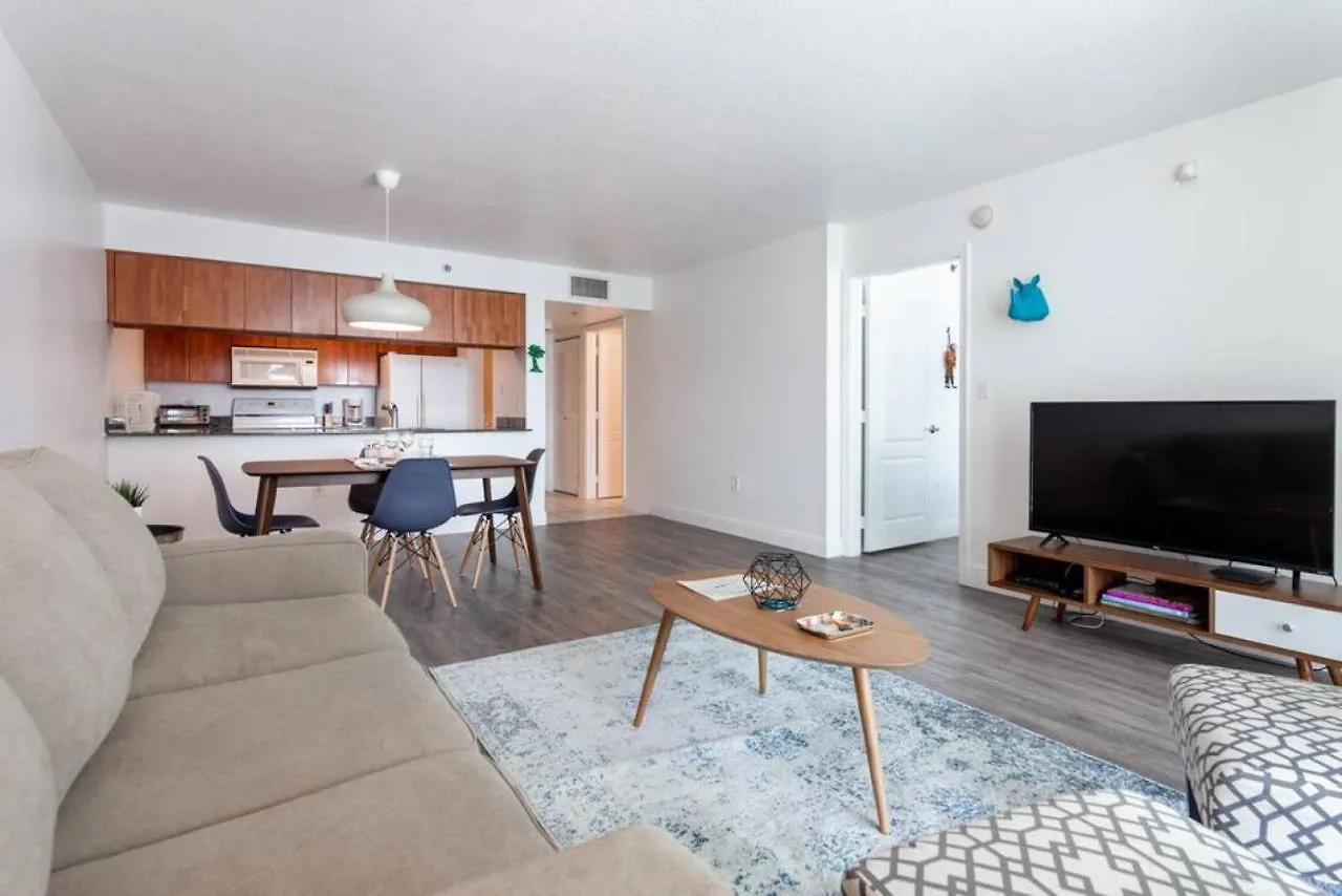Super Cool 1br In Brickell With Parking
