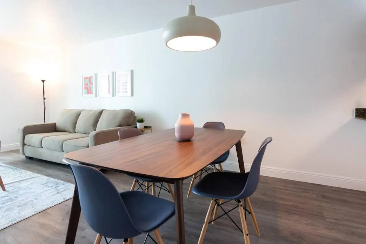 Super Cool 1br In Brickell With Parking