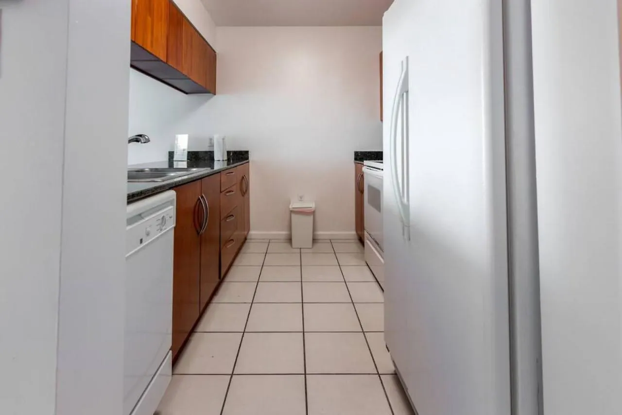 Super Cool 1br In Brickell With Parking Holiday home *