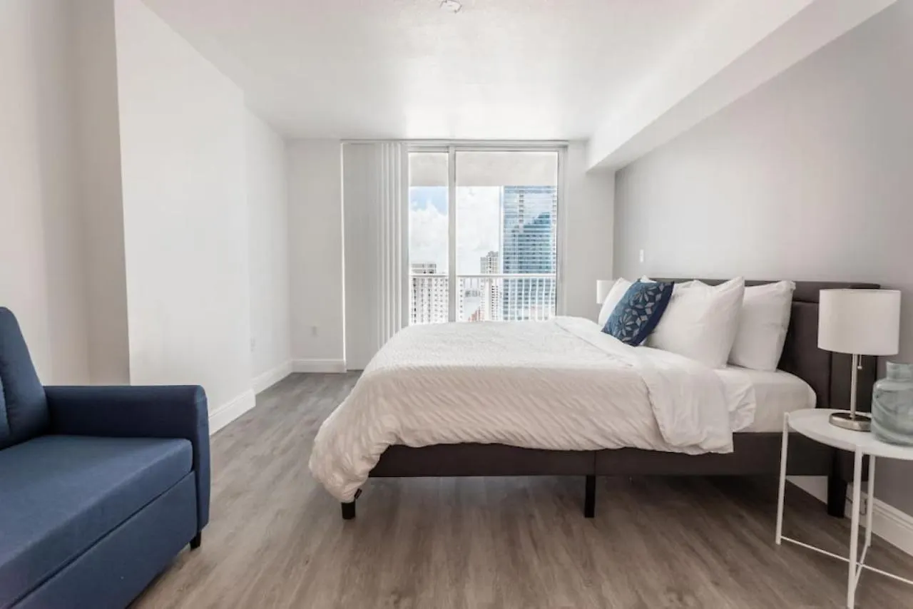 Super Cool 1br In Brickell With Parking Holiday home Miami