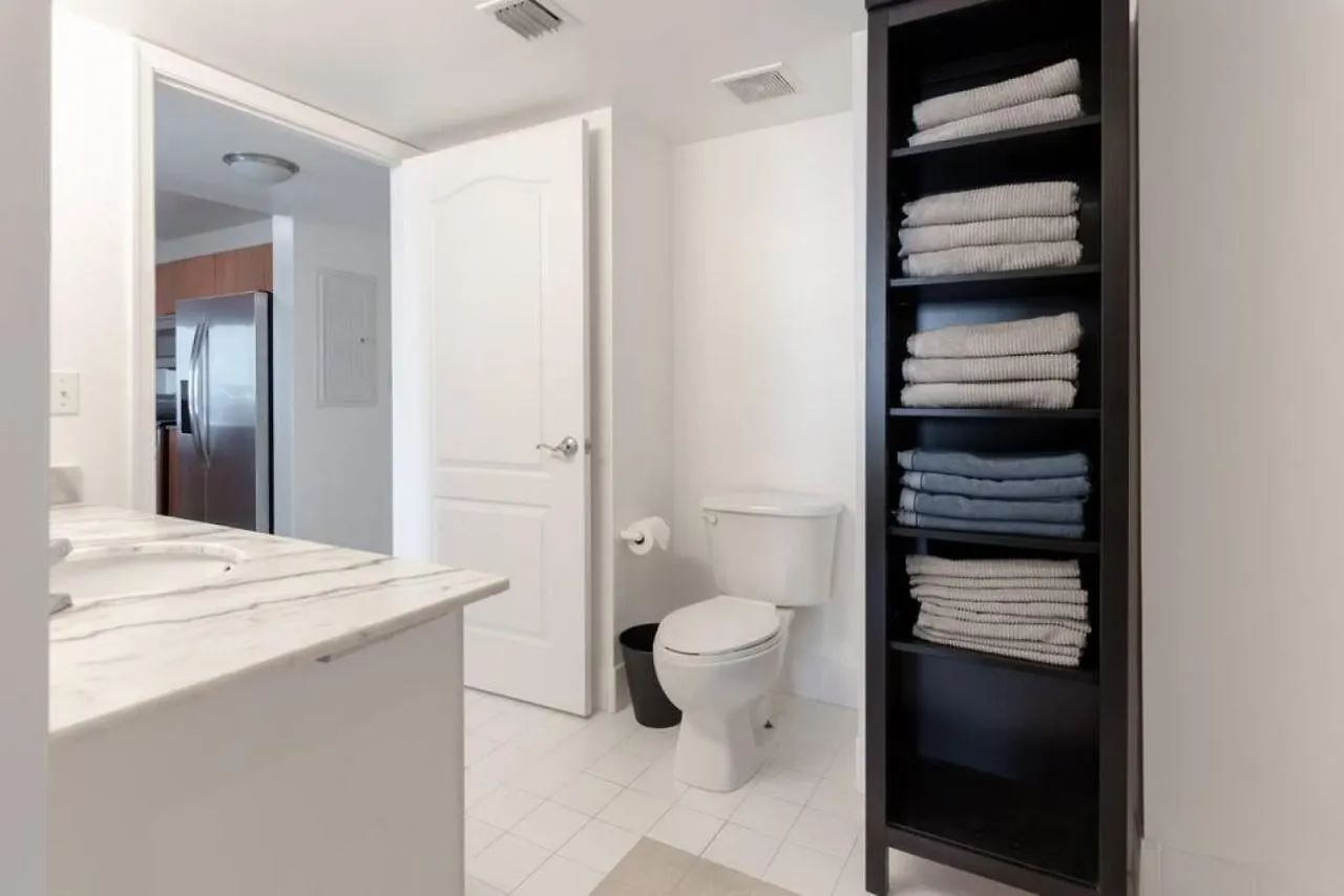 Sunshine Ocean And Views 1 Bedroom Paradise With Parking * Miami