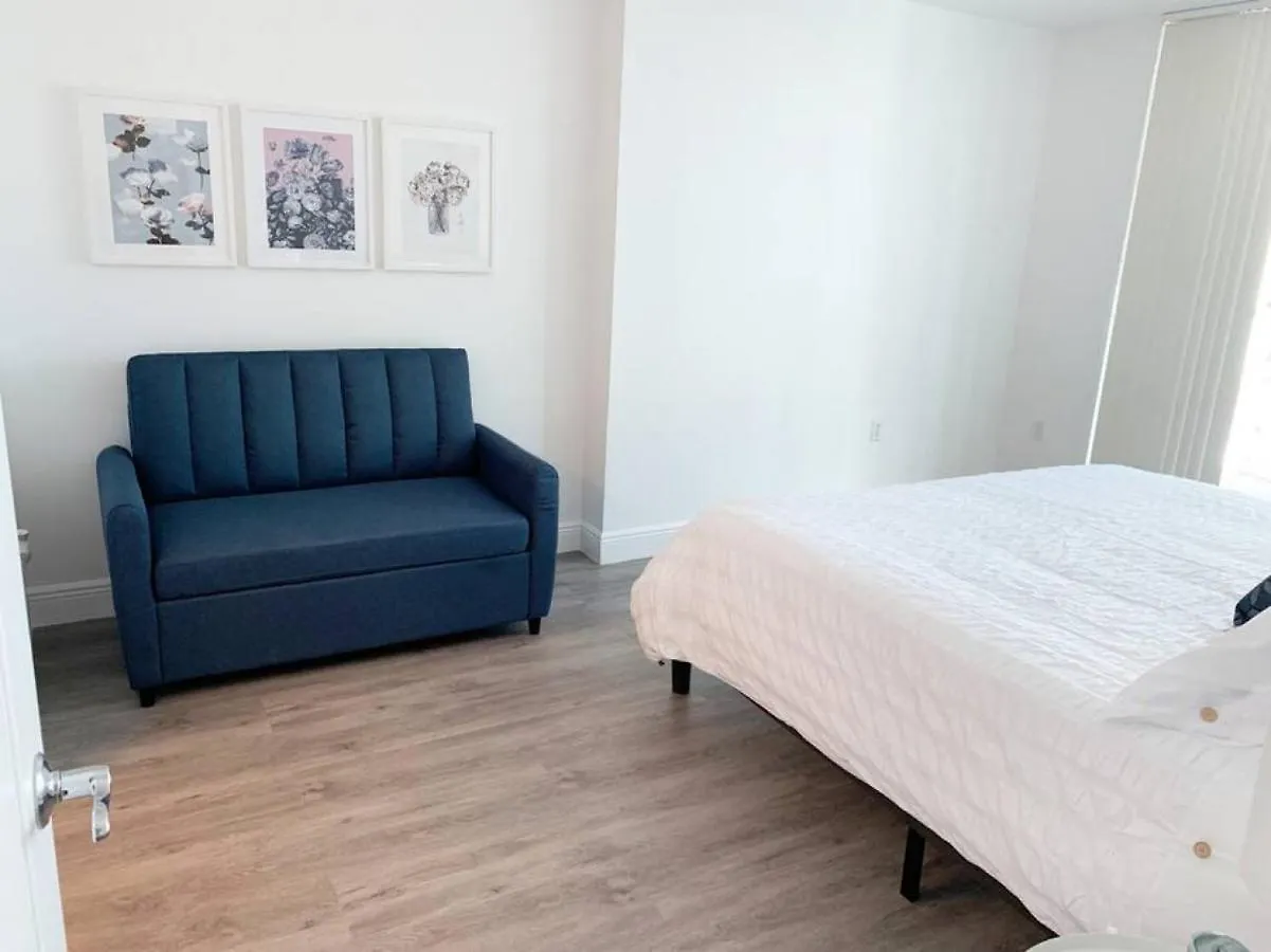 Super Cool 1br In Brickell With Parking Holiday home *