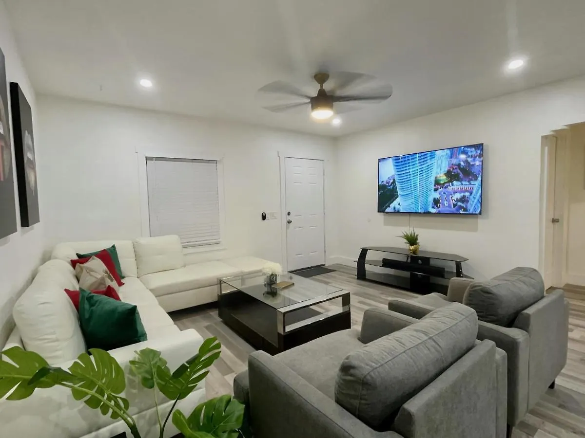 Designer House 3 Bed King Bed Close To South Beach בית נופש