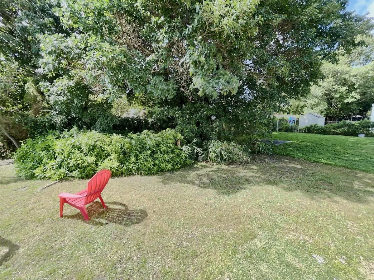 Designer House 3 Bed King Bed Close To South Beach Holiday home Miami