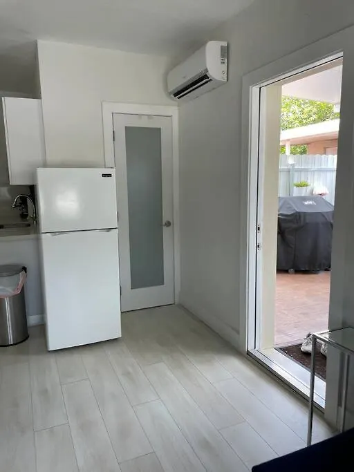 Comfortable Modern Apartment- Location. Apartmán Miami
