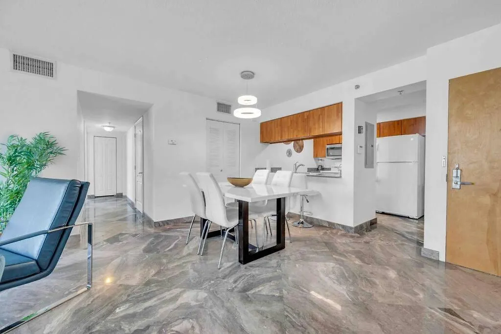 Apartment Iconic High Floor 3 Bedrooms In The Heart Of *