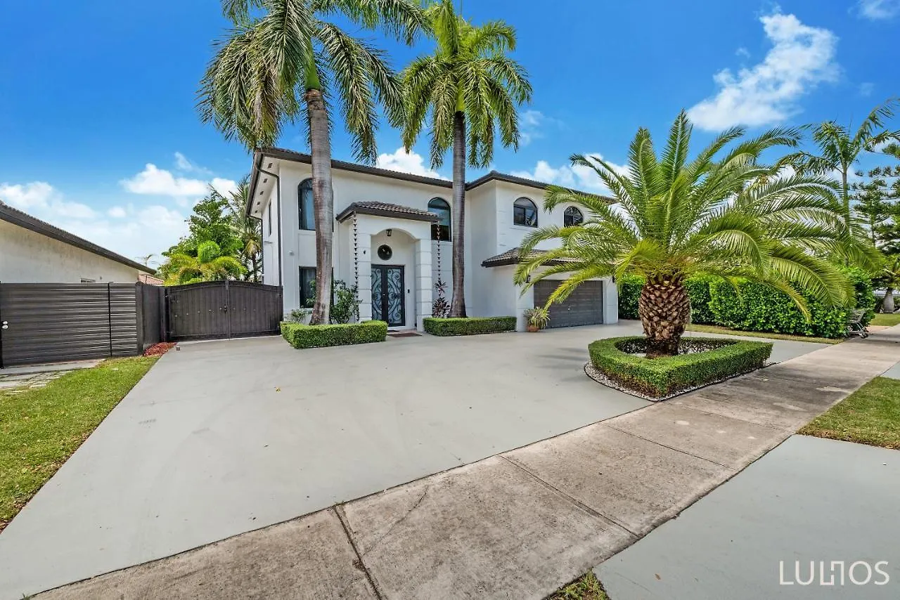 Luxury Oasis - Heated Pool, Game Extravaganza L44 Holiday home Miami