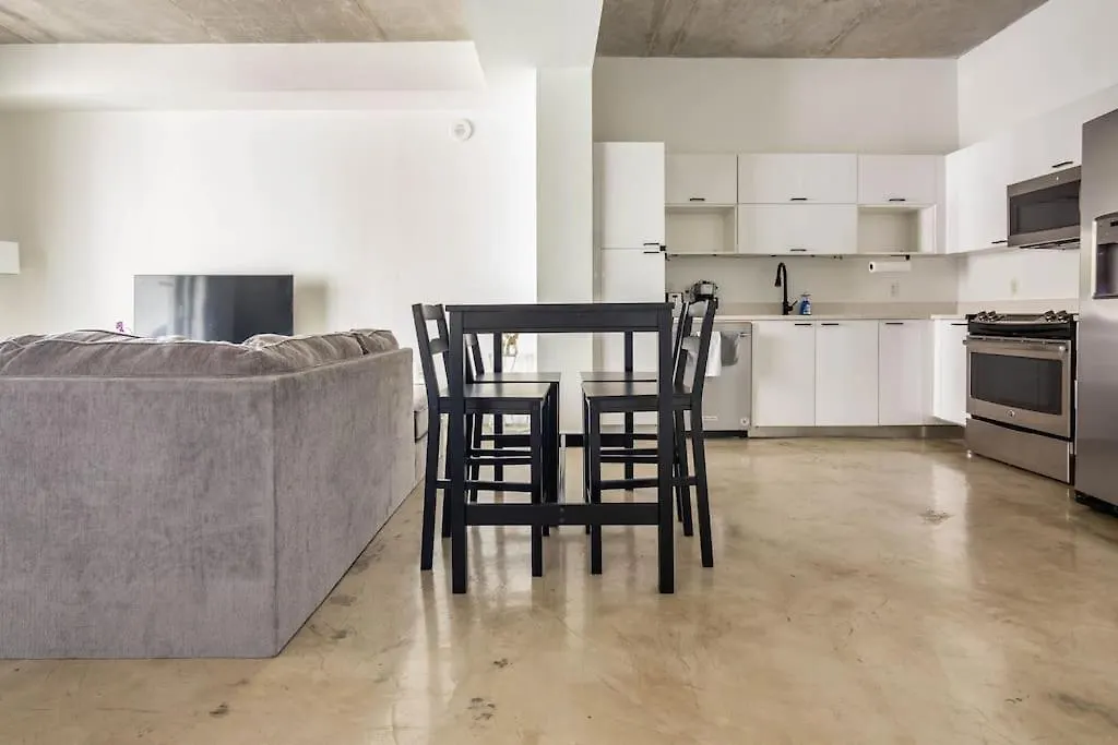 1br Loft In Downtown With Bay View And Workspace