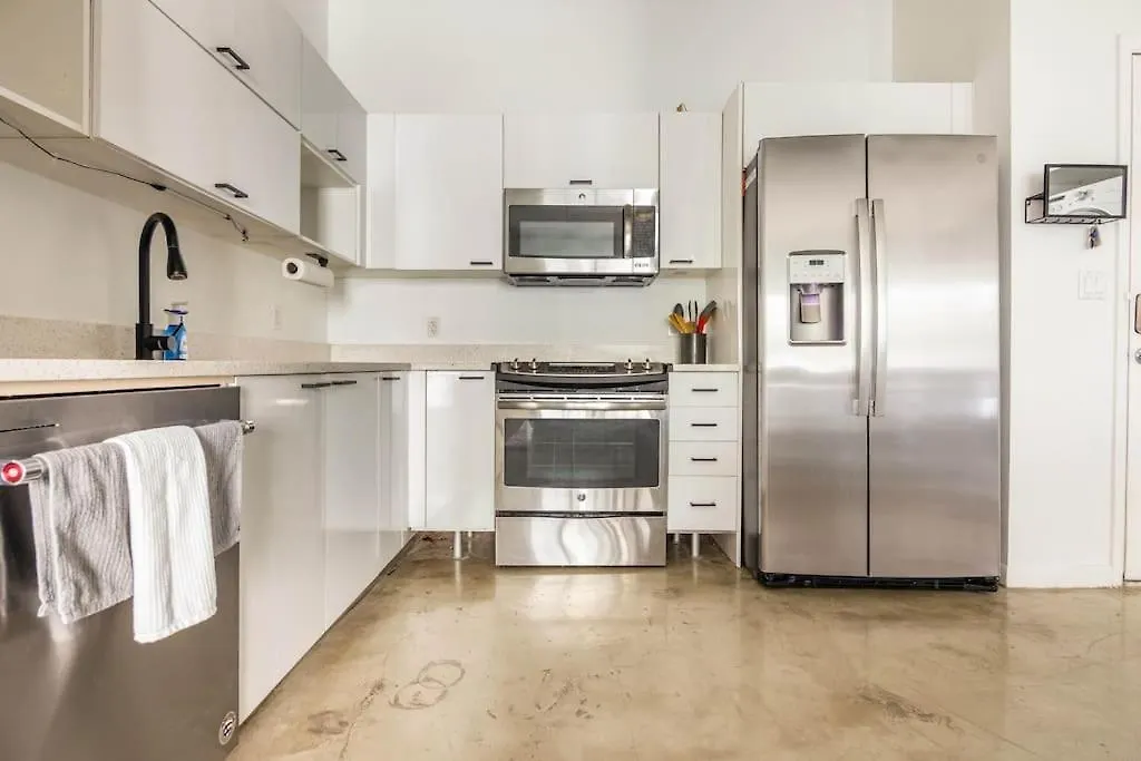 Apartment 1br Loft In Downtown With Bay View And Workspace