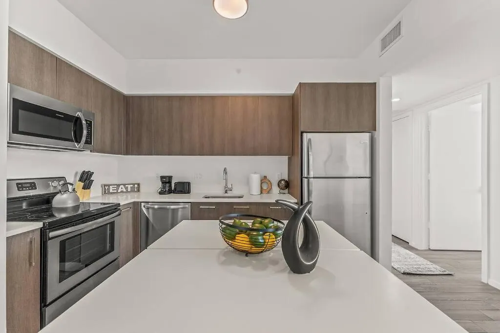 Apartment 2 Bedroom Luxury Oceanview Miami