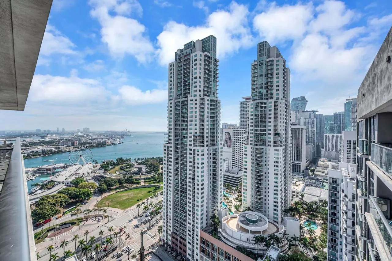 Luxury Studio In Heart Of Downtown With Ocean View Miami