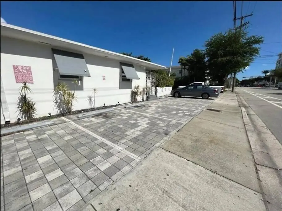 Beautiful 2/2 Near The Apartment Miami