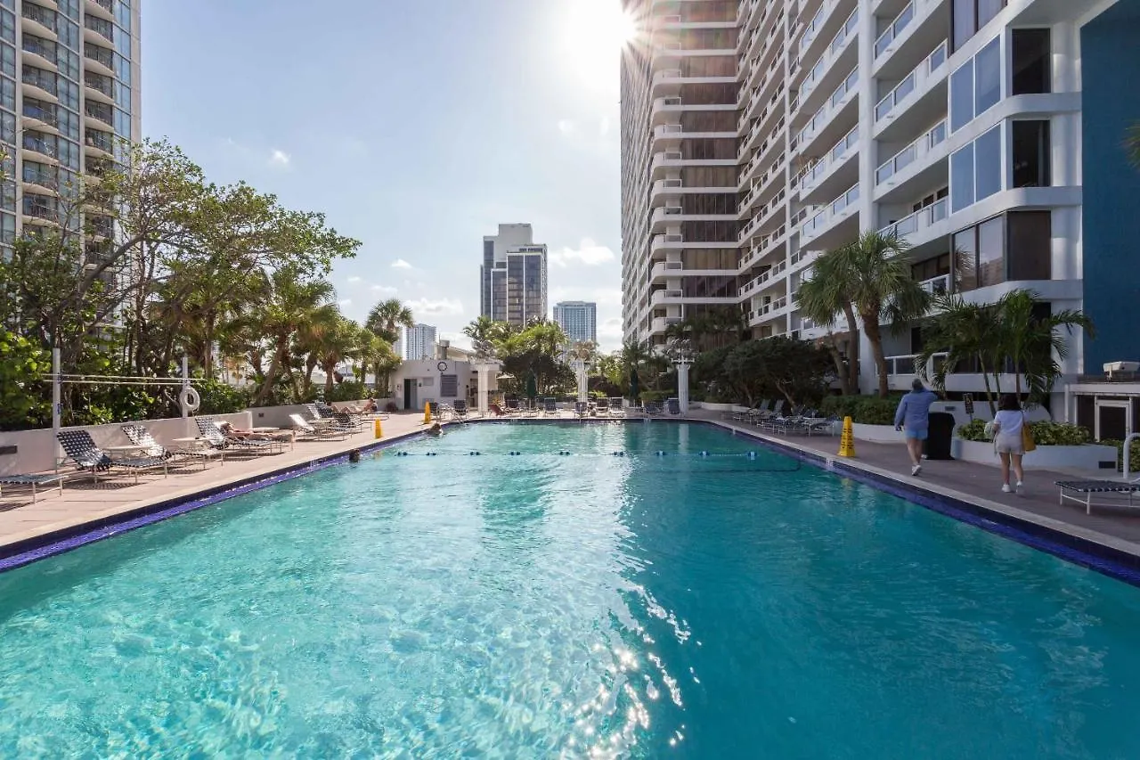 Edgewater Hideaway Minutes To Brickell * Doral