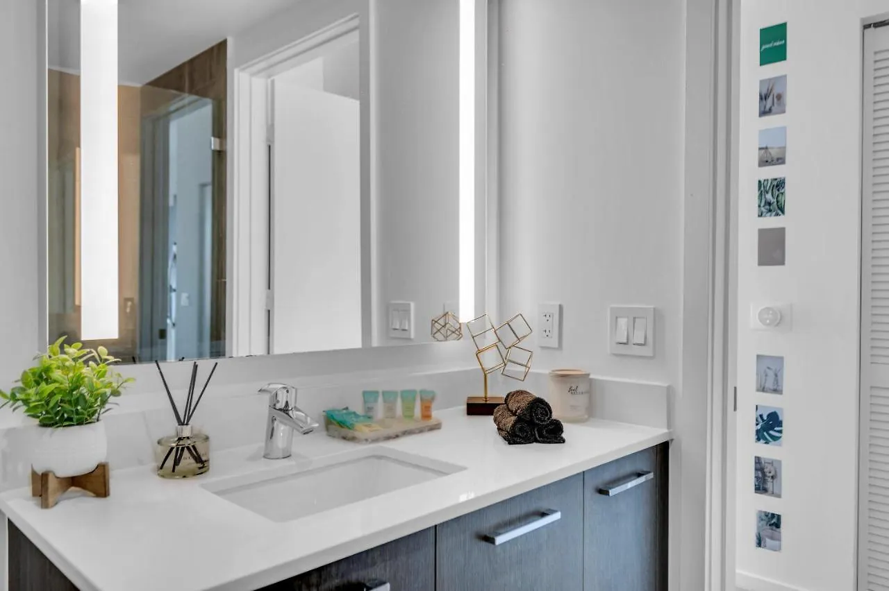 Luxury Studio In Heart Of Downtown With Ocean View