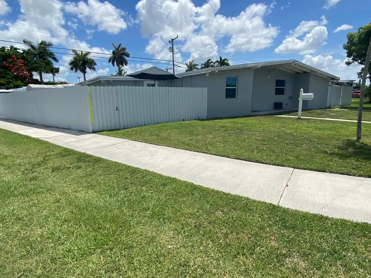 アパート Cottages Near Fiu *