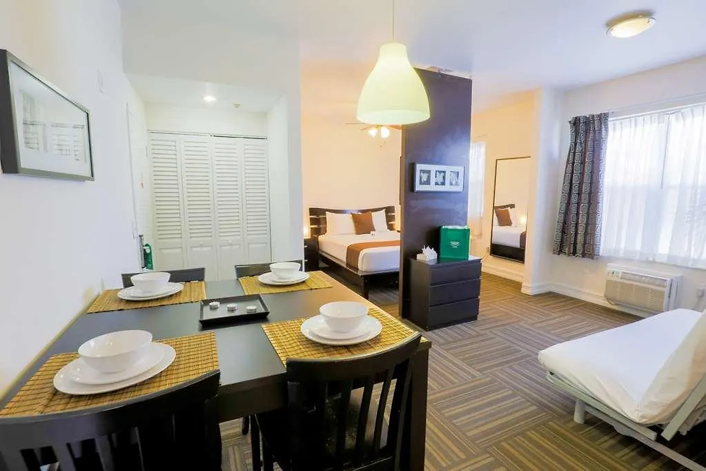 Ocean Reef Hotel