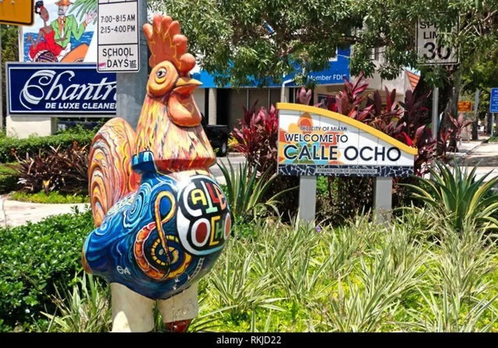 Intimate Casita Mia Minutes Away From Airport, Calle 8, Brickell, Coral Gables, The And More! וילה מיאמי