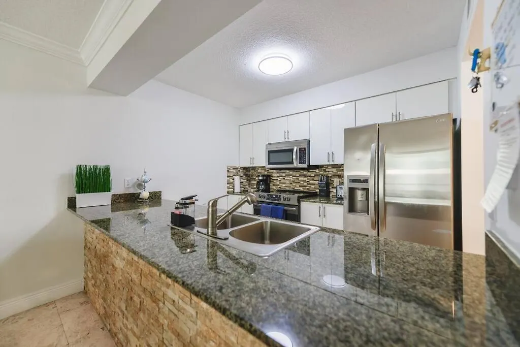 Apartment Centric Modern 40thfloor Brickell Free Parking By Palermo Miami