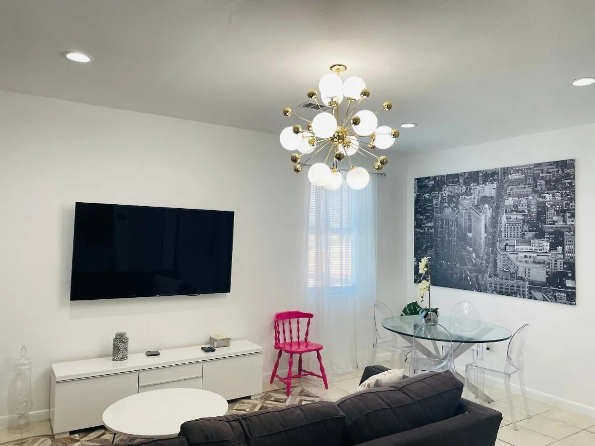 Holiday home Xanadu Villas - 3 Bedroom House Or 2 Bedroom Miami