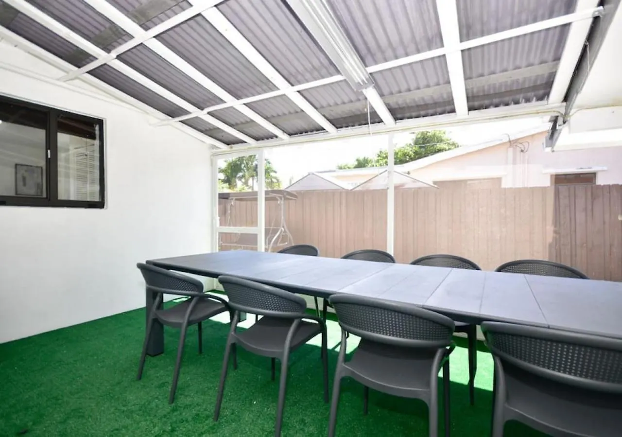 Villa Five Bedroom With Pool In Highland Lakes Near Aventura Mall