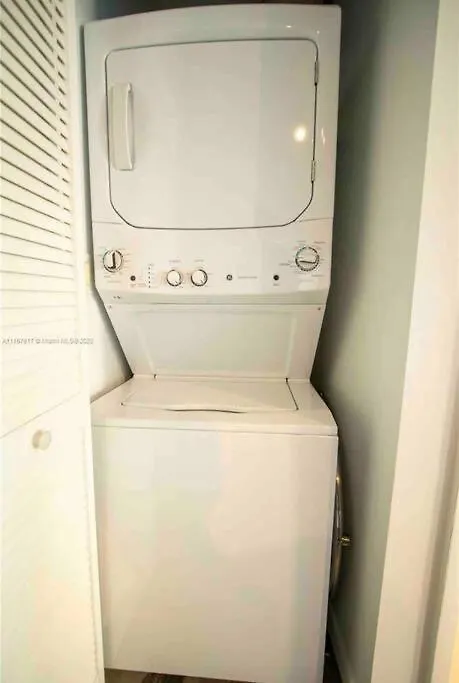 And Luxurious Living In Downtown Miami