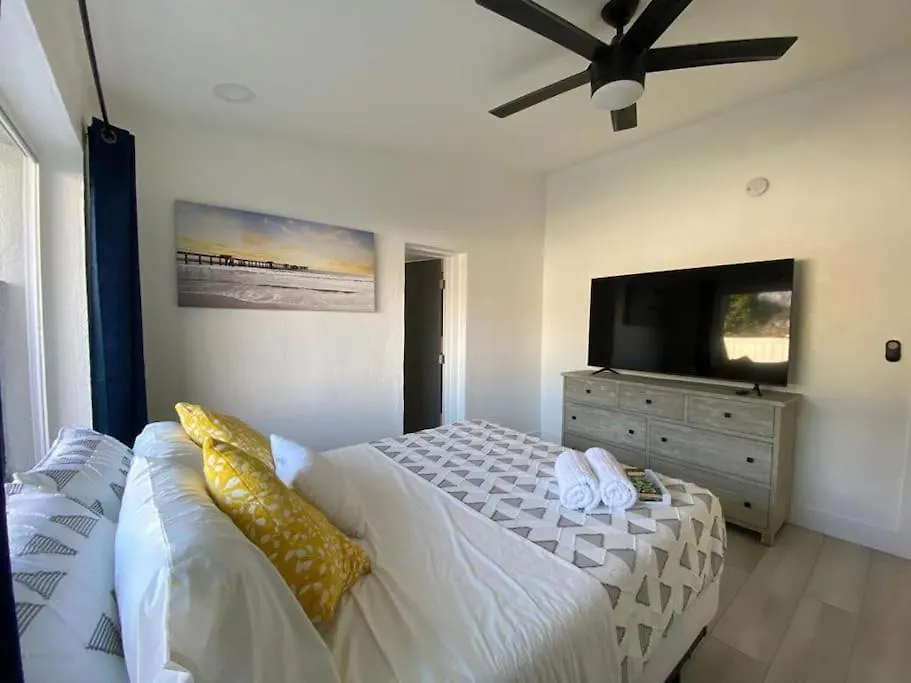 Dream House 4b/2b King Bed Springs, Fl マイアミ