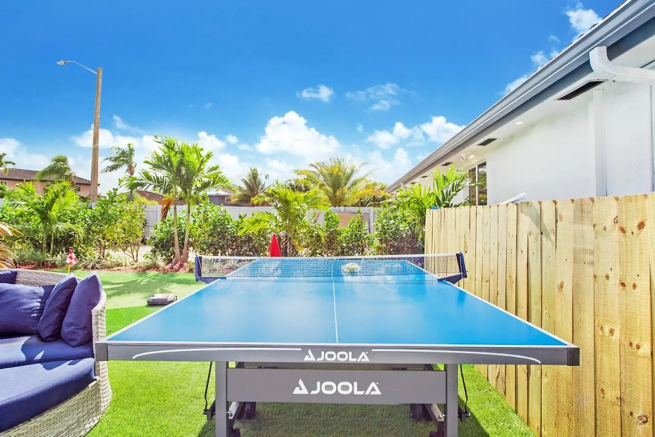 Grand 6Br Escape Resort Pool, Beach & Mini Golf L09 Miami