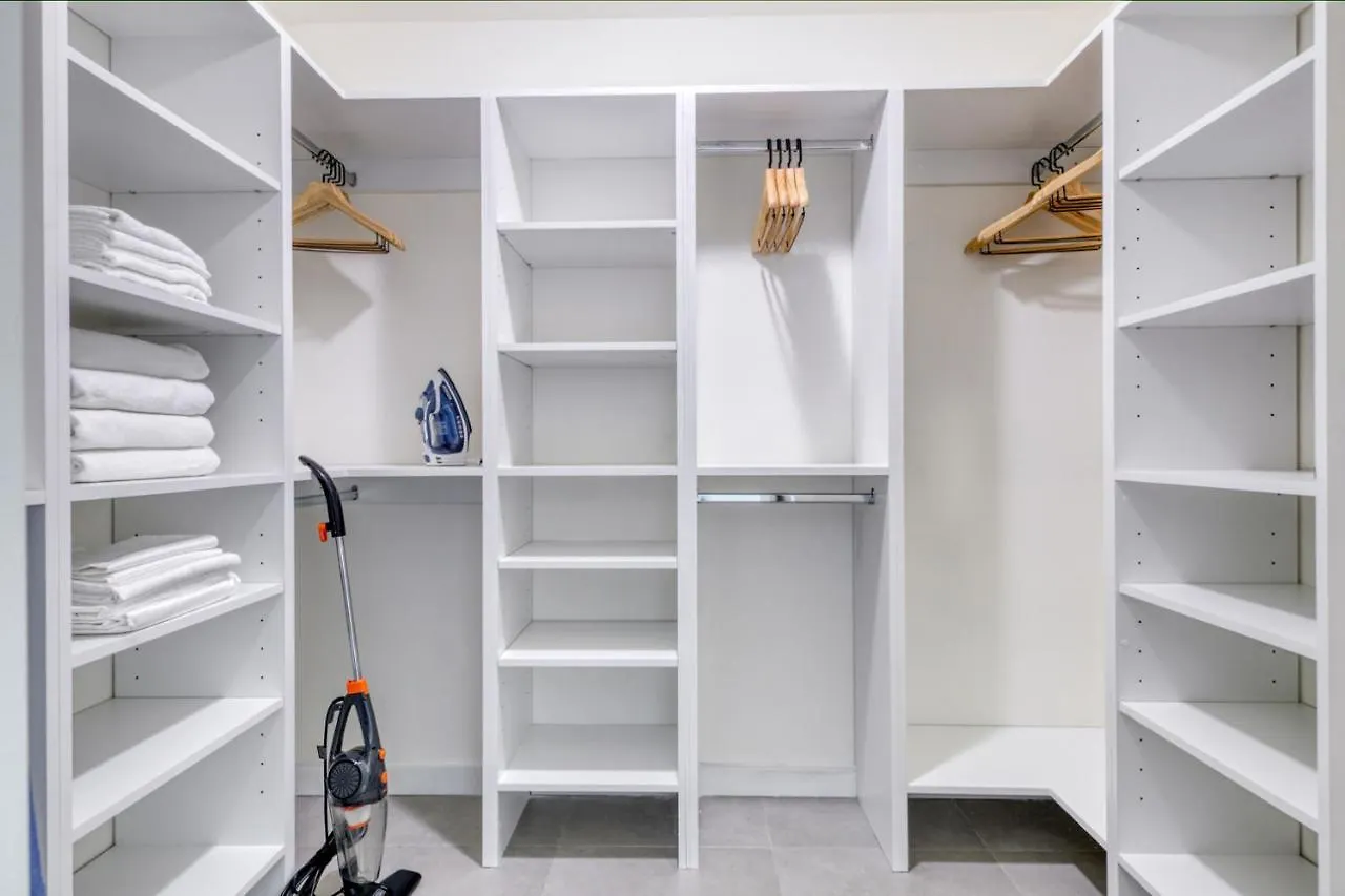 Brickell 2br W Gym Pool Wd Nr Center Mia-42 *