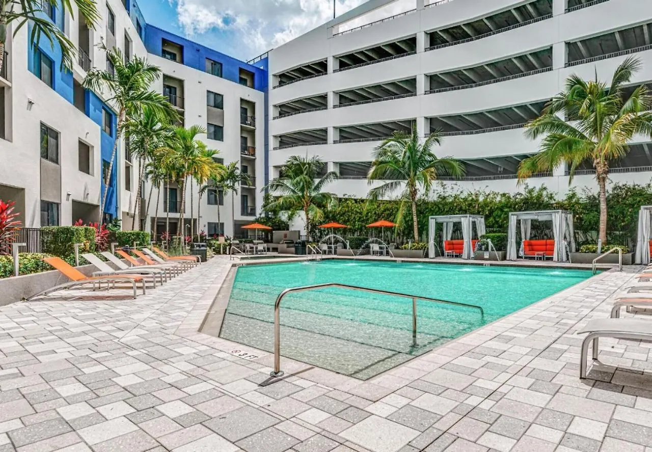 Doral 1br W Wd Pool Gym Nr Airport Mia-17