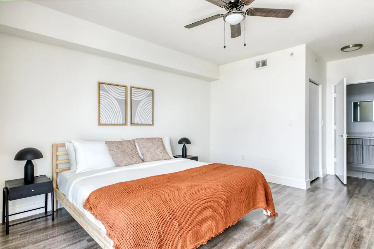 Brickell 2br W Gym Pool Wd Nr Center Mia-41