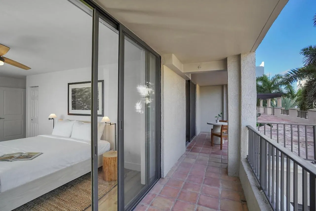 Dharma Coral Gables At Gables Grand Plaza Apartment