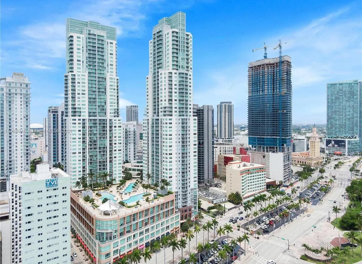 Apartment And Luxurious Living In Downtown Miami