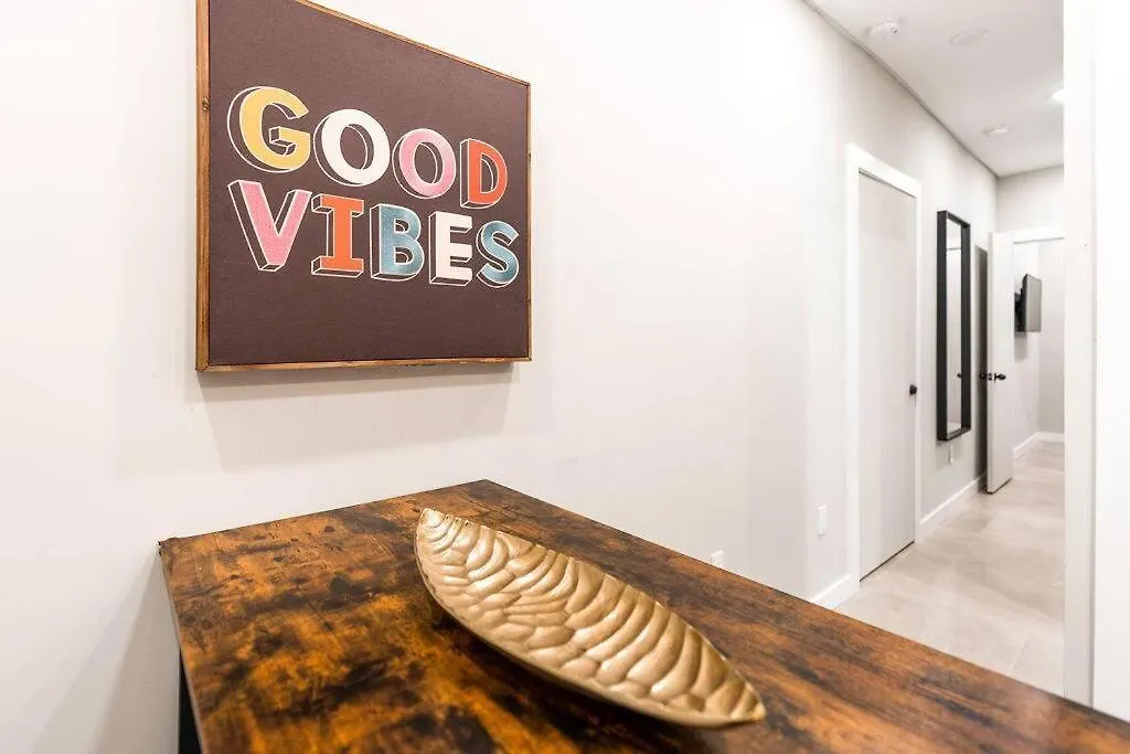 Elegant East Little Havana / Free Parking Daire *