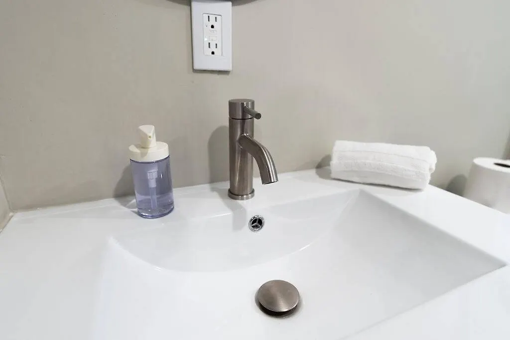 Elegant East Little Havana / Free Parking Daire