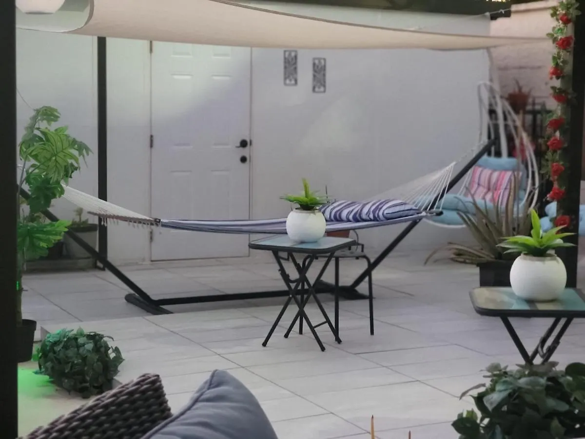 Tiny Place W Private Hot Jacuzzi 7 Min To International Airport Miami
