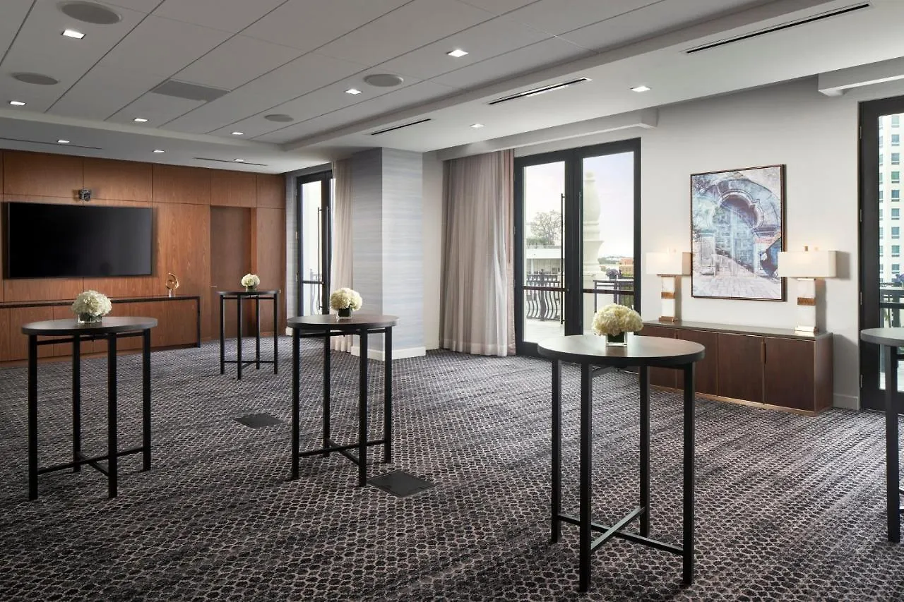 Loews 4*