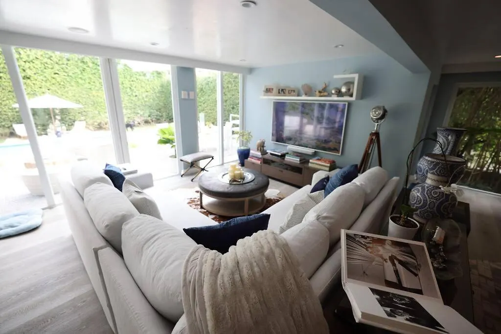 Naomi - Luxury Design New Vila