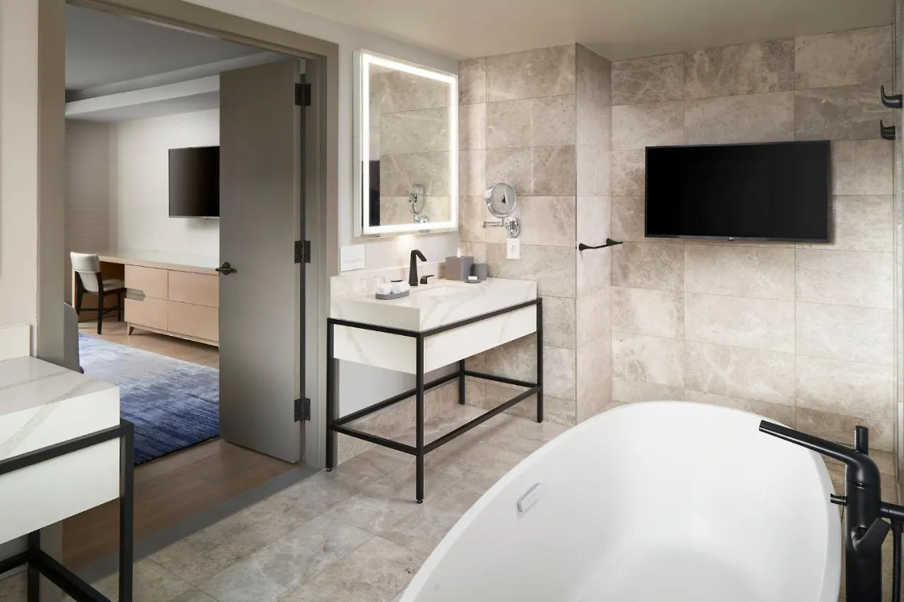 Hotel Loews