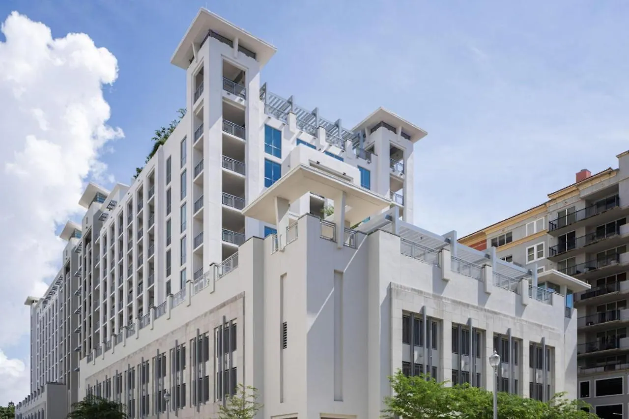 Coral Gables 1br W Wd Pool Gym Nr Shops Mia-8