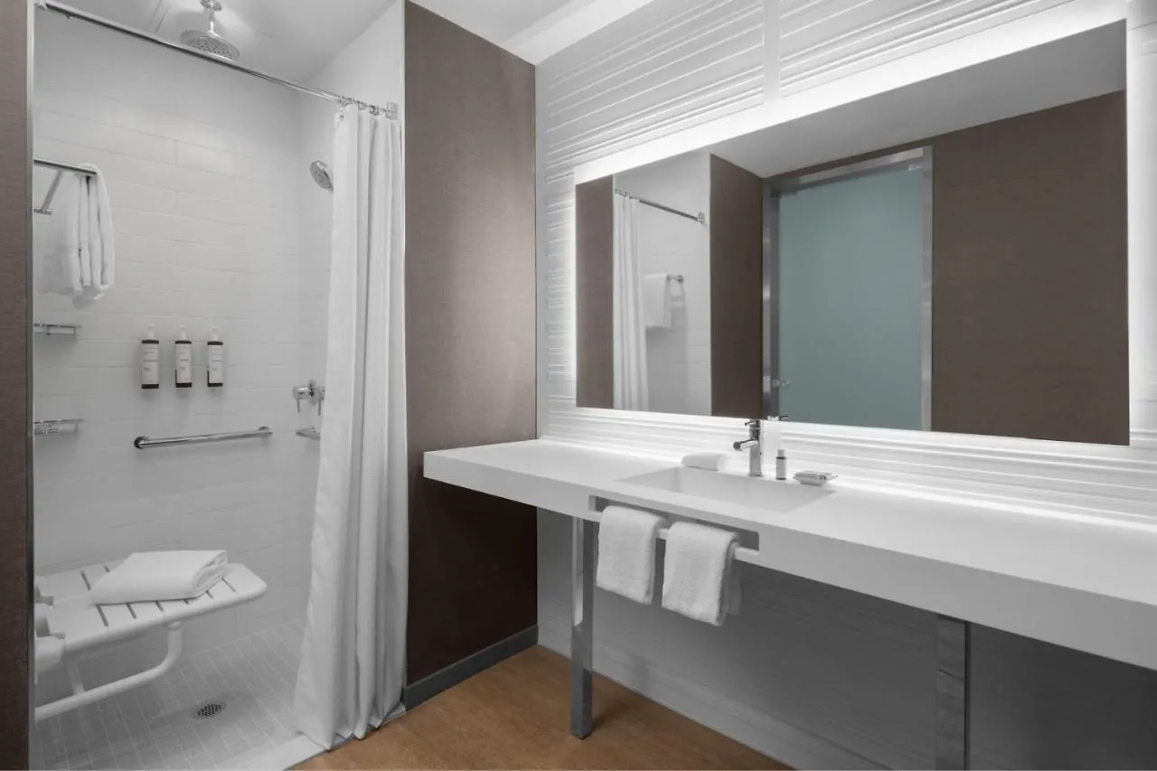 Ac By Marriott Miami Dadeland Glenvar Heights