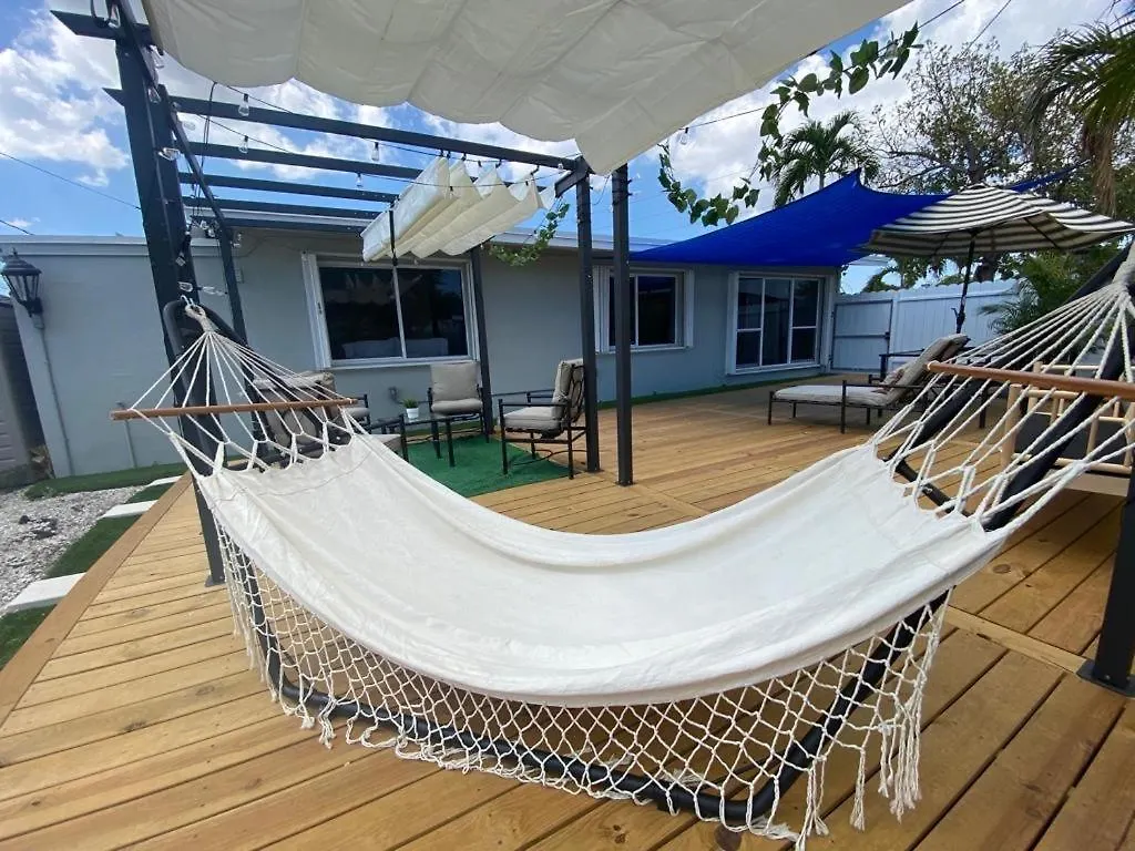 Dream House 4b/2b King Bed Springs, Fl 別荘 マイアミ
