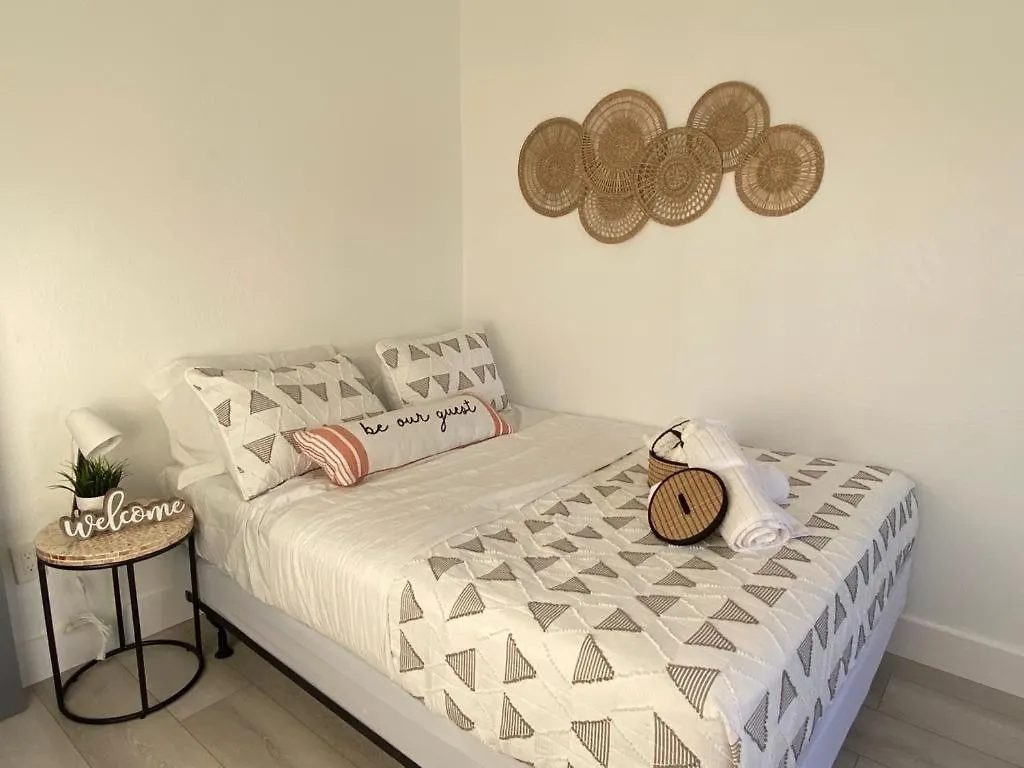 Dream House 4b/2b King Bed Springs, Fl 別荘 マイアミ