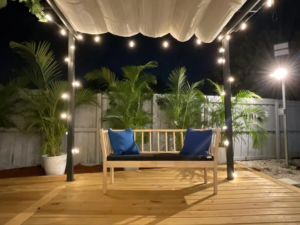 Dream House 4b/2b King Bed Springs, Fl マイアミ