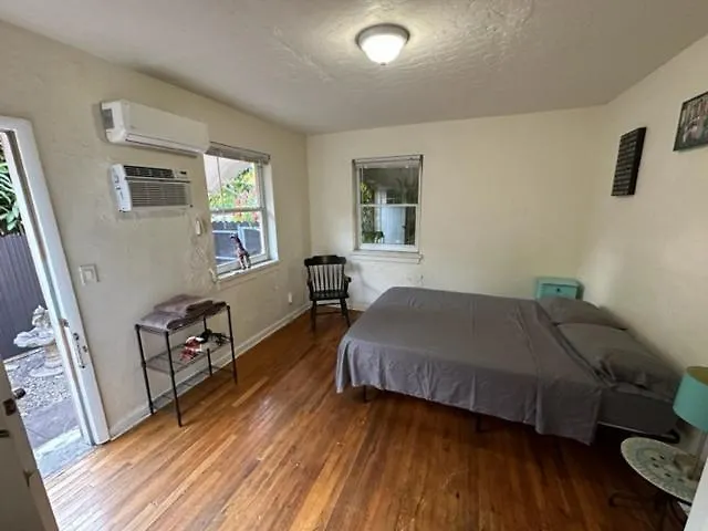 Apartmán 1br Historic Art Deco Charm Meets Modern Comfort- Huge Tropical Garden In Posh Coral Gables-10 Min Airport