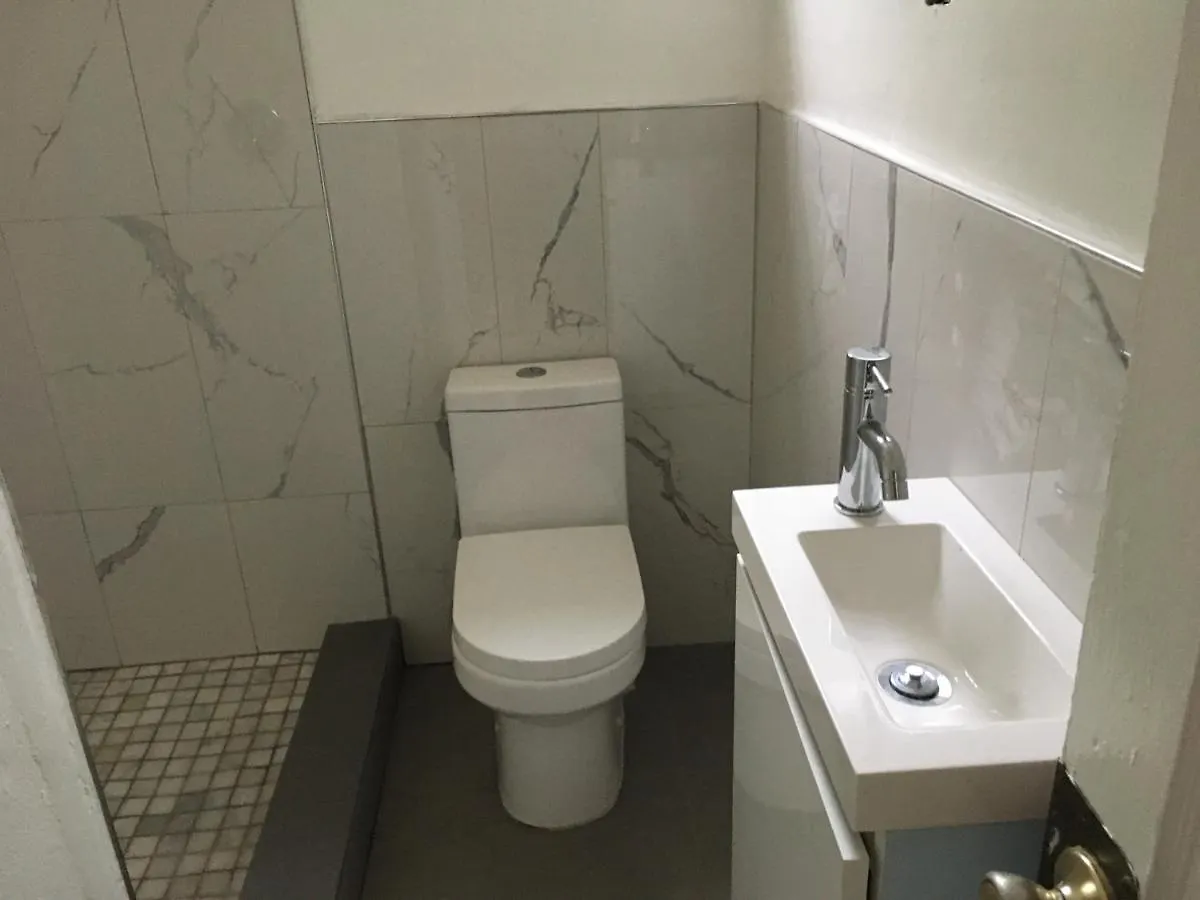 1br Historic Art Deco Charm Meets Modern Comfort- Huge Tropical Garden In Posh Coral Gables-10 Min Airport Miami
