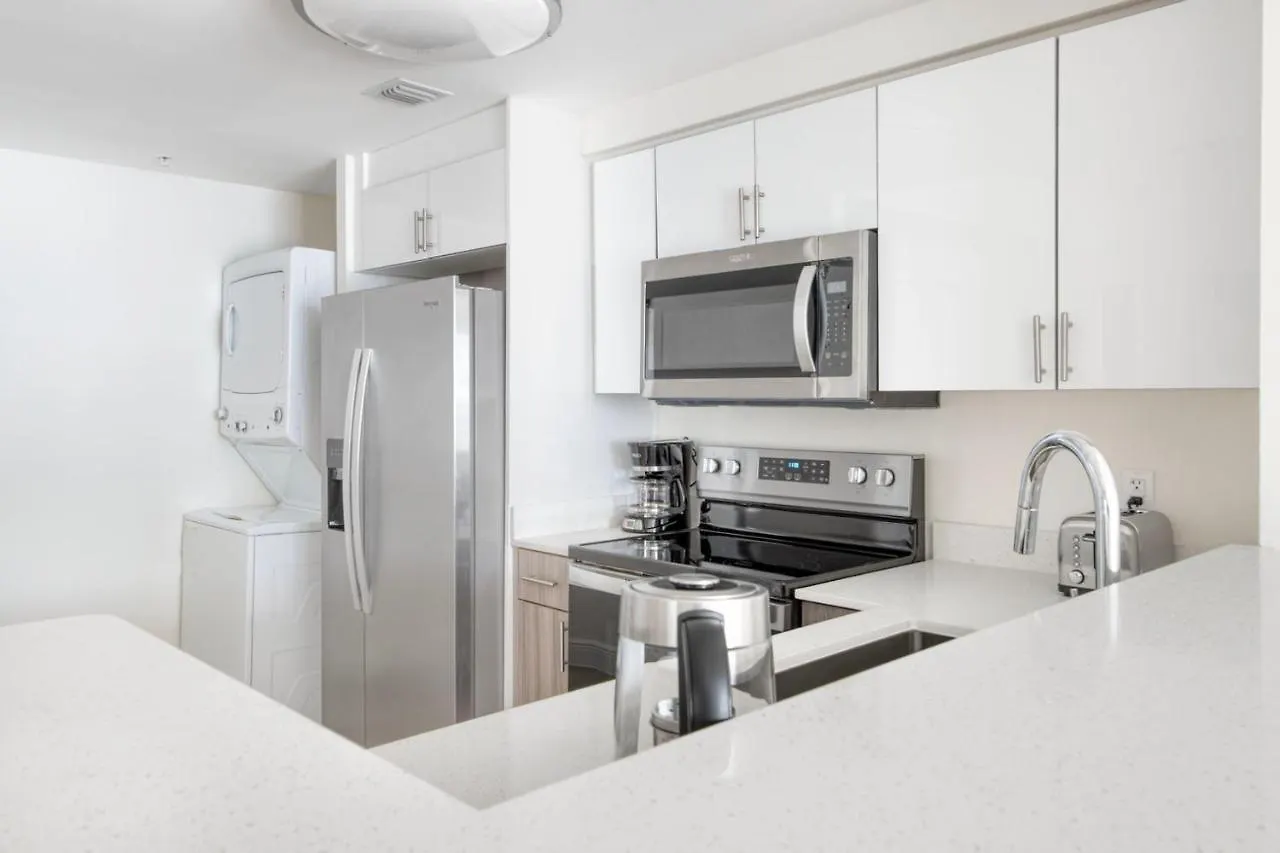 Brickell 1br W Gym Pool Wd Nr Center Mia-69 *