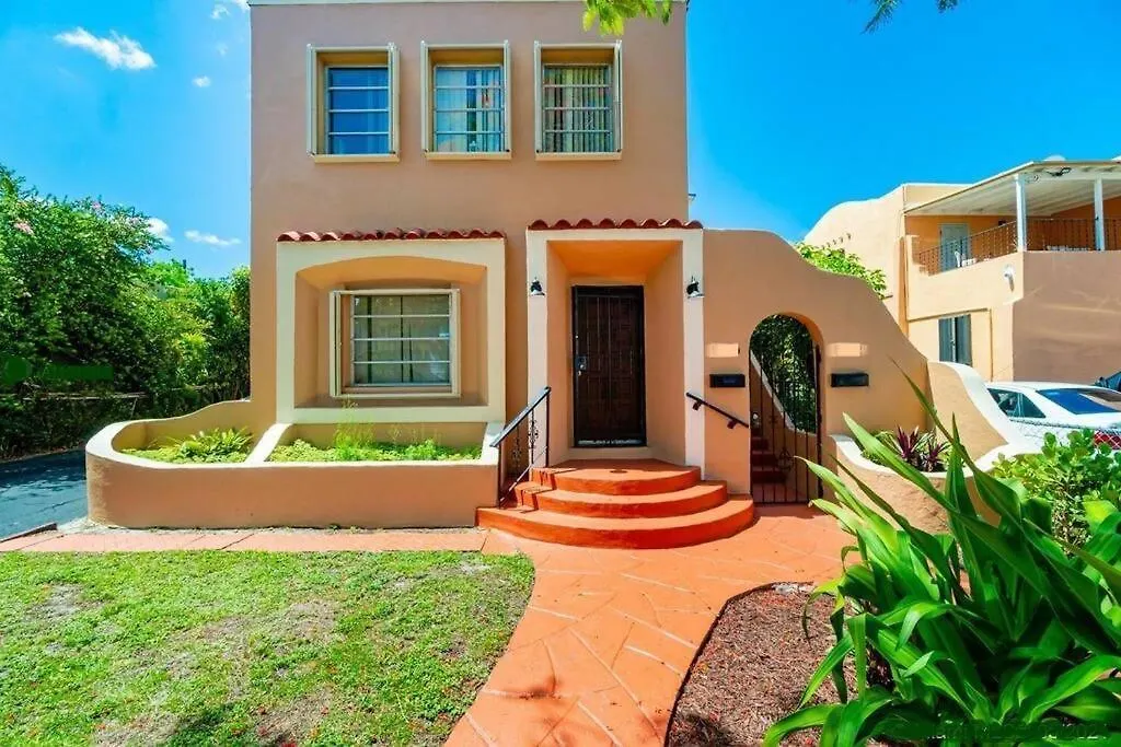 Tropical Charm Little Havana Calle Ocho 3 * ميامي
