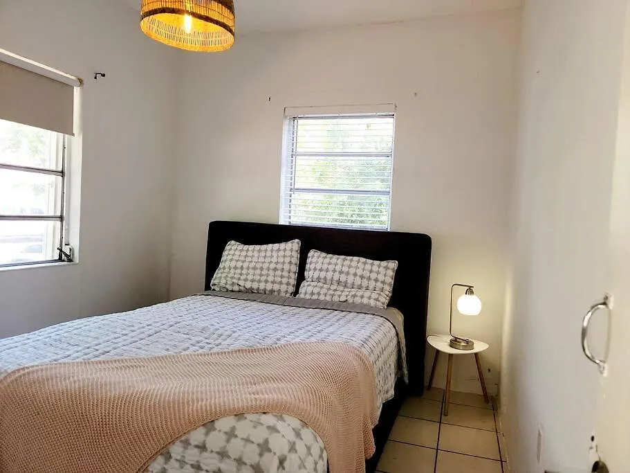 Apartment Tropical Charm Little Havana Calle Ocho 3