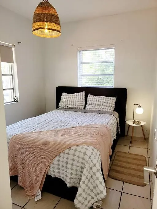 Apartment Tropical Charm Little Havana Calle Ocho 3