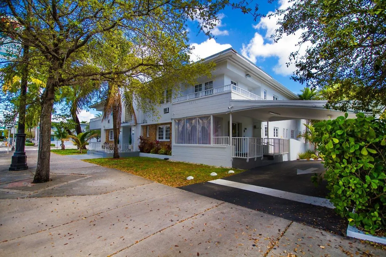 Hotel Travelodge By Wyndham Biscayne Bay 3*
